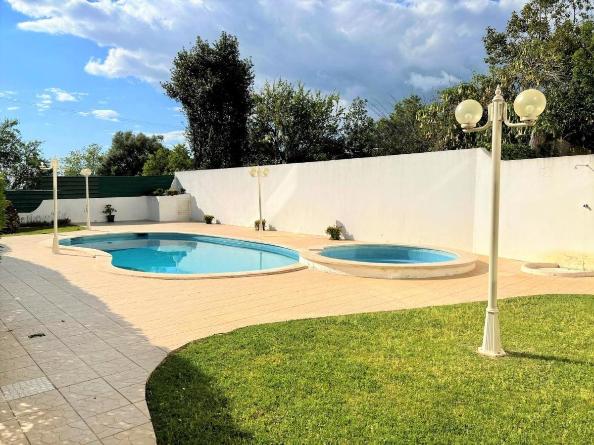 Апартаменты Portimao Classic With Pool By Homing Алвор Экстерьер фото